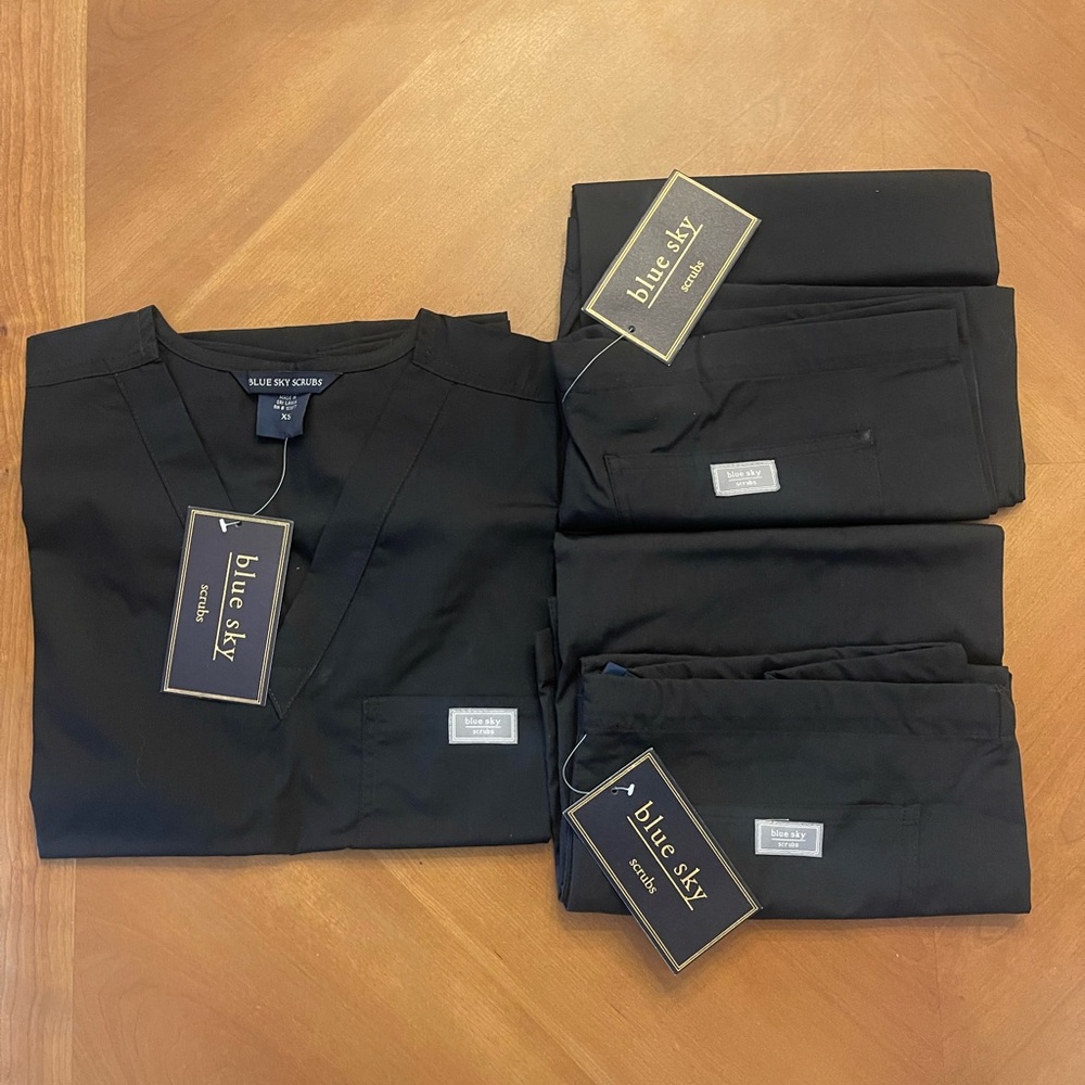 NWT Blue Sky Womens Scrub Set, 2 Pants And 1 Top, XS, Black